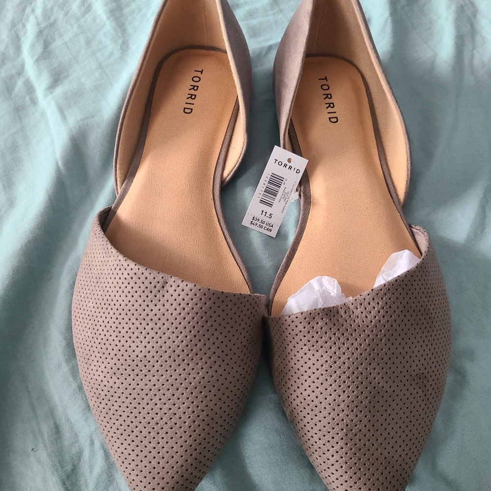 NEVER WORN! Torrid Grey/Brown Flats